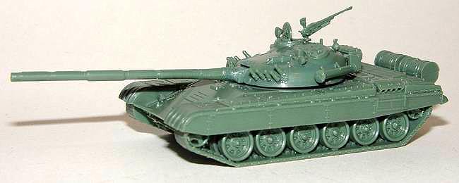 T-72 M1 Main battle tank plastic kit<br /><a href='images/pictures/ETH_Arsenal/323100011.jpg' target='_blank'>Full size image</a>